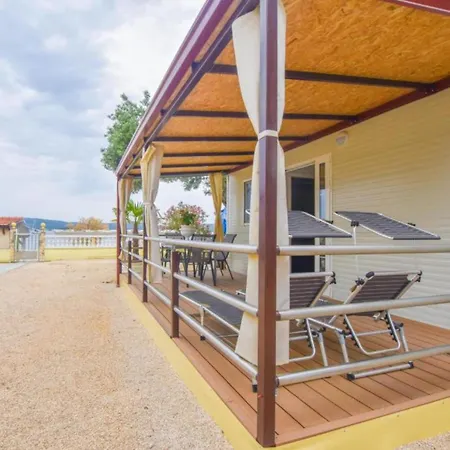 Mobile Homes Bella 3 * Biograd Na Moru