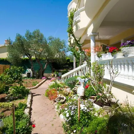 Mobile Homes Bella 3 بيت للعطل