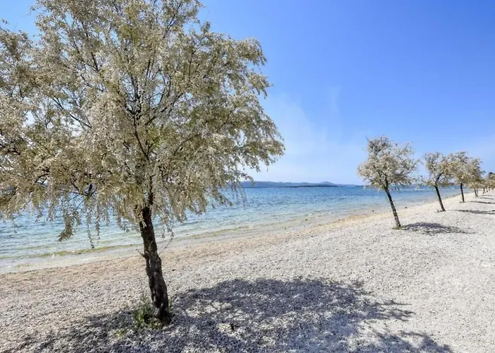 Mobile Homes Bella 3 Biograd Na Moru