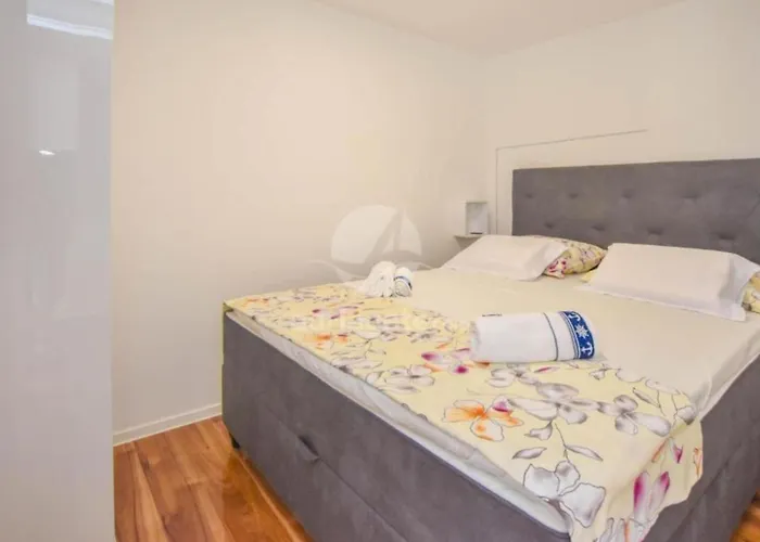 Mobile Homes Bella 3 Biograd Na Moru